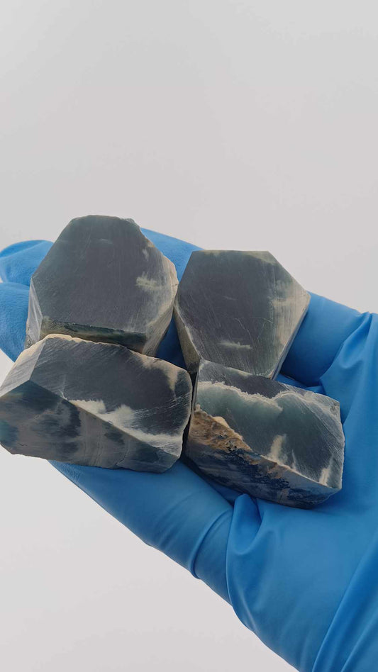 Dark-Blue Guatemalan Rough Jadeite - x4 pieces - 109g Grade B