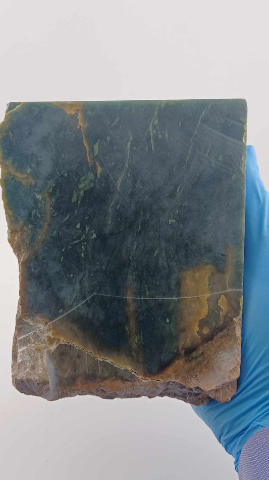 Rare Dark-Blue Nephrite Jade -1.5kg -  Bright Green Chromium Spots