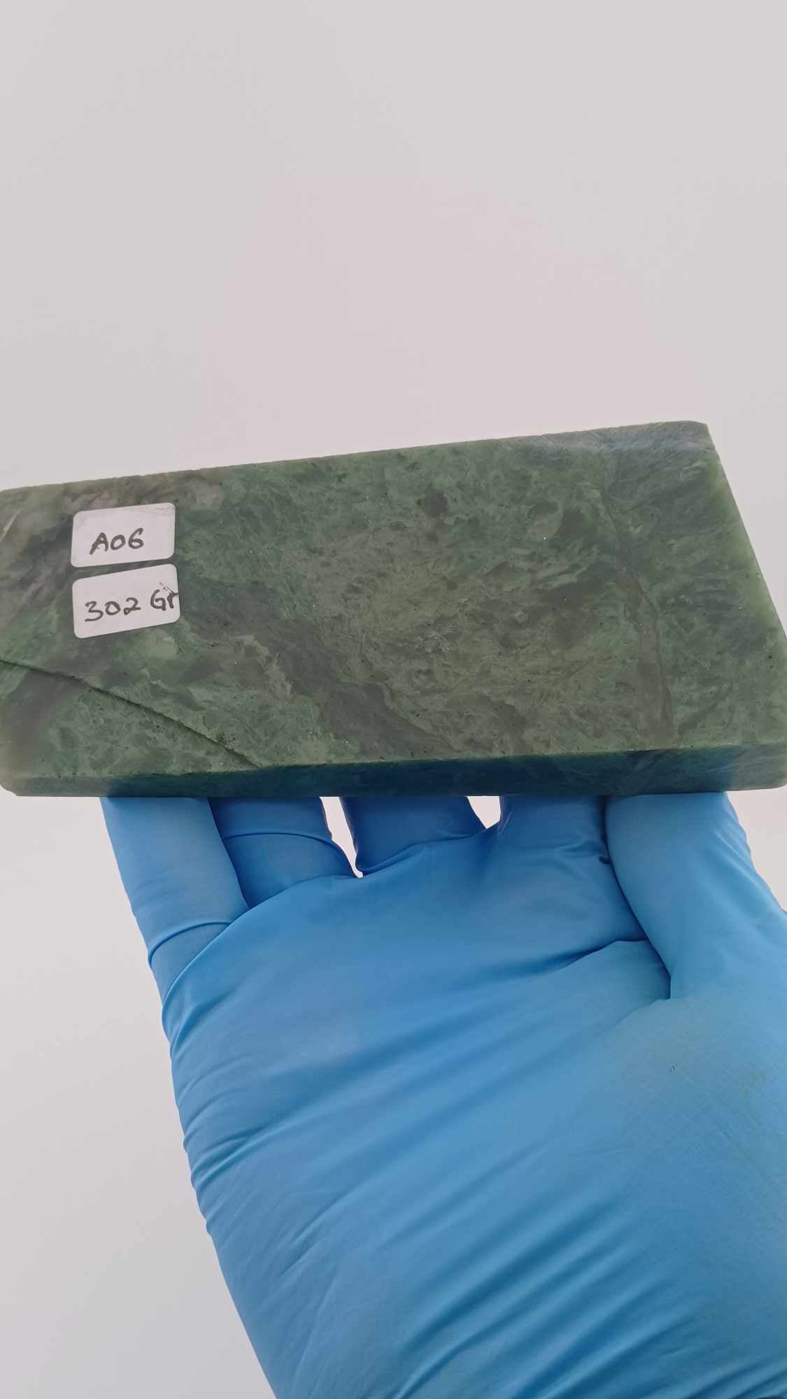 Grade-A Chromium Loaded Nephrite Jade - 302g - Beautiful Pattern