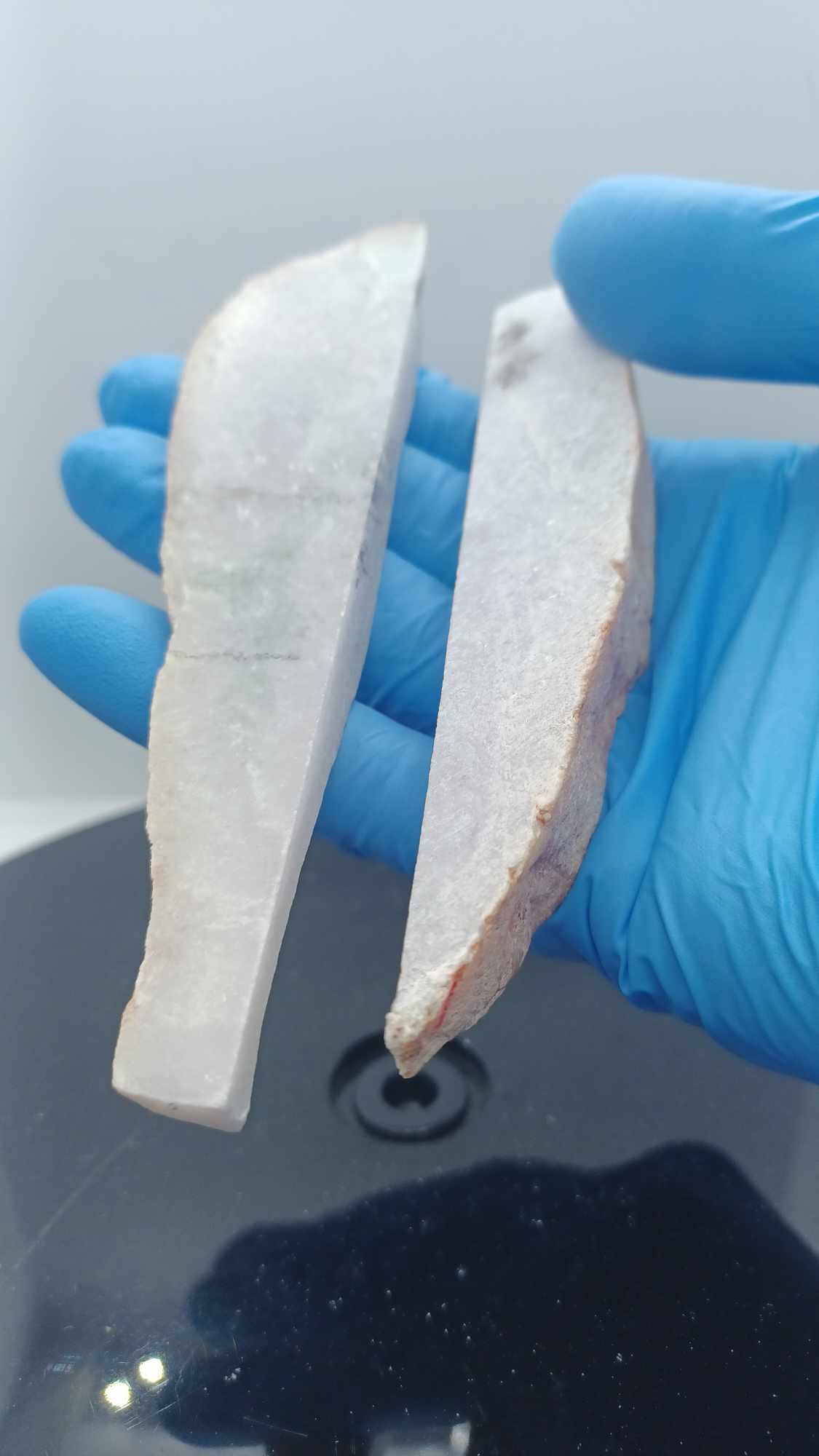 Long-cut White Burma Jadeite - 153g - In The Rough