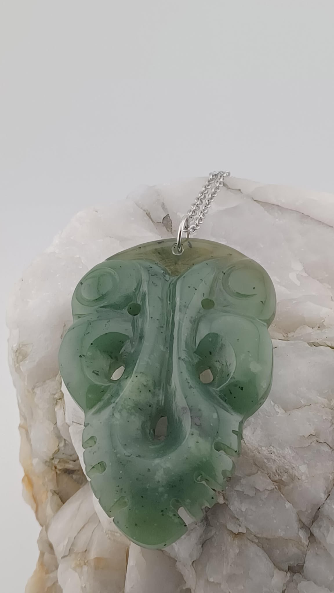 High Quality Nephrite Jade Facemask Necklace - New Zealand/Māori Inspired