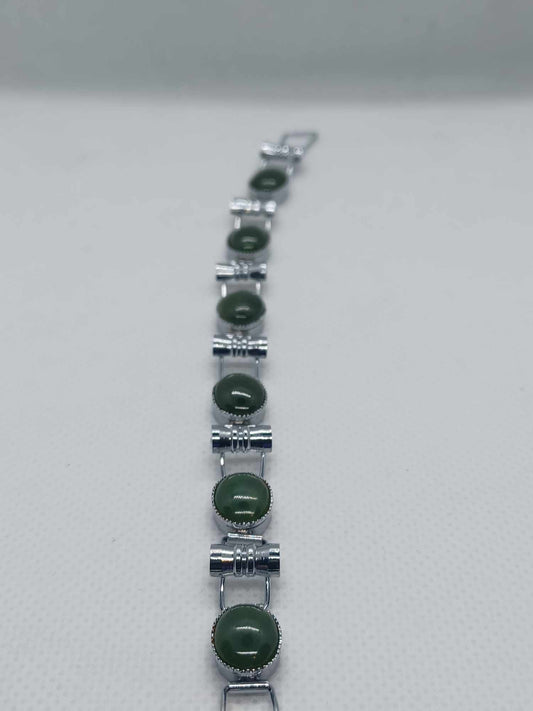 x6 Cabochon-Cut BC Nephrite Jade Bracelet